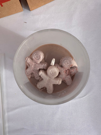 Gingerbread Men Candle